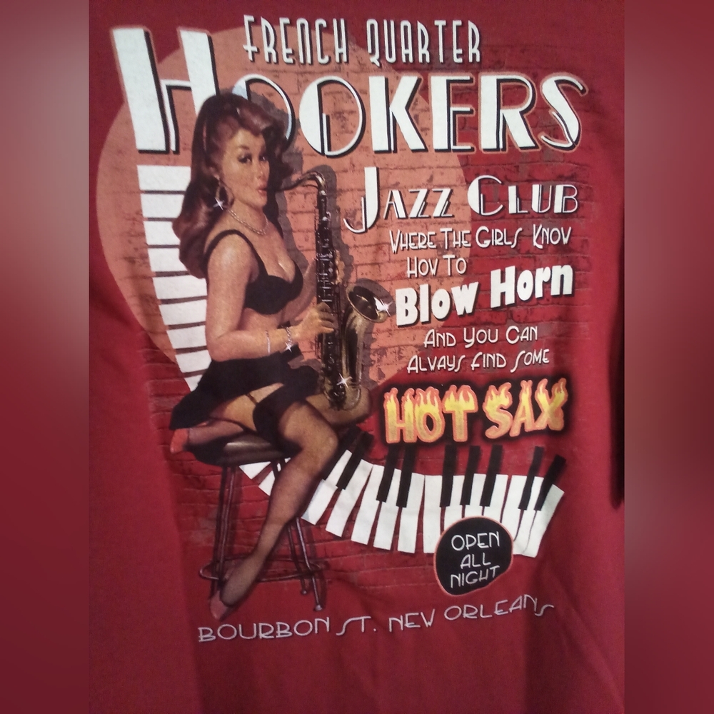 French quarters Hookers jazz club graphic T-shirt - size extra large